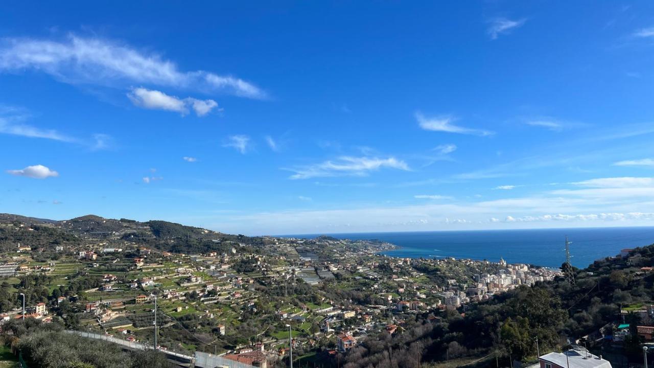 Appartamento In Collina Vista Mare 圣雷默 外观 照片